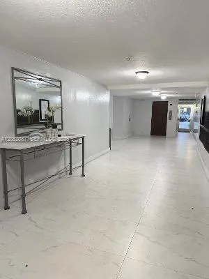 9320 Fontainebleau Blvd #213 Miami, FL 33172