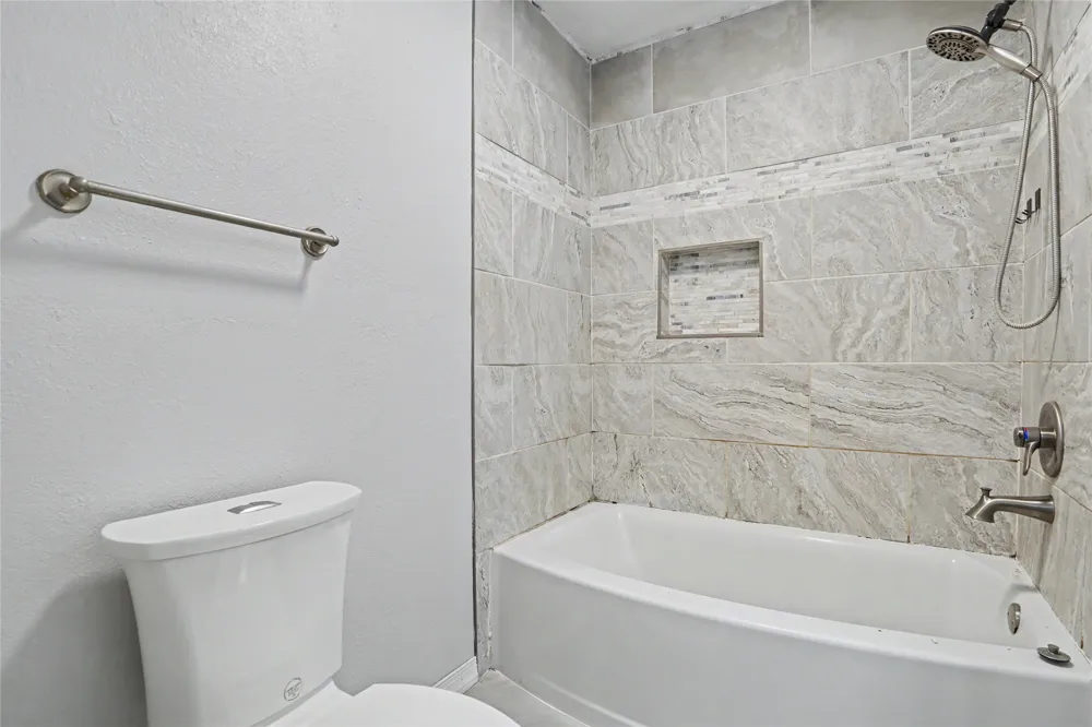 1614 S Cedar Avenue Broken Arrow, OK 74012
