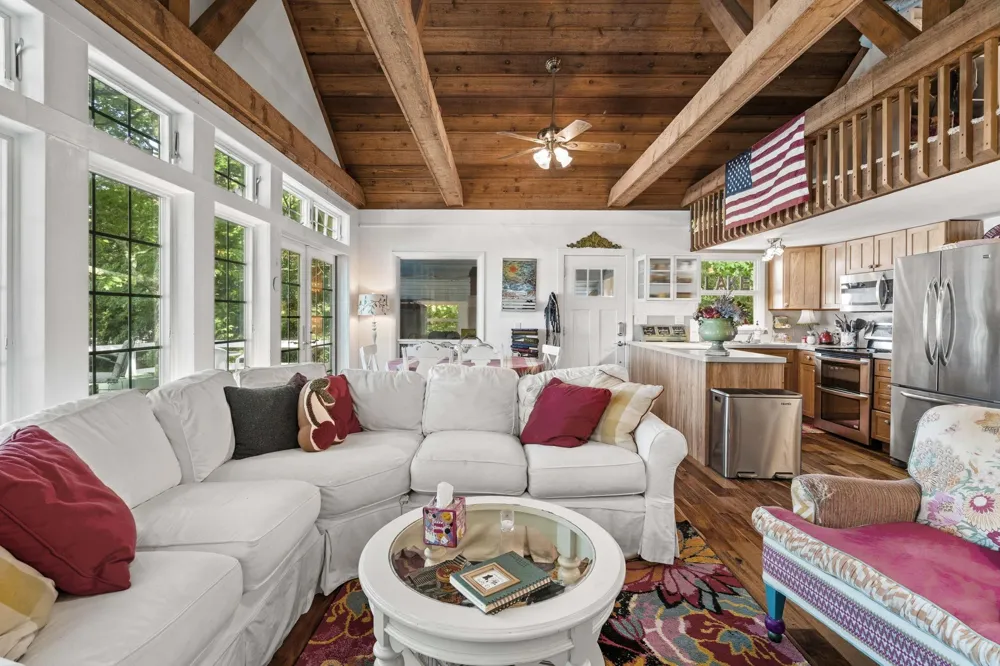 2565 Shore Wood Drive Peninsula Township, MI 49686