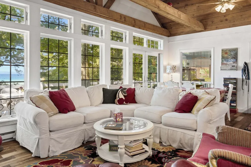 2565 Shore Wood Drive Peninsula Township, MI 49686