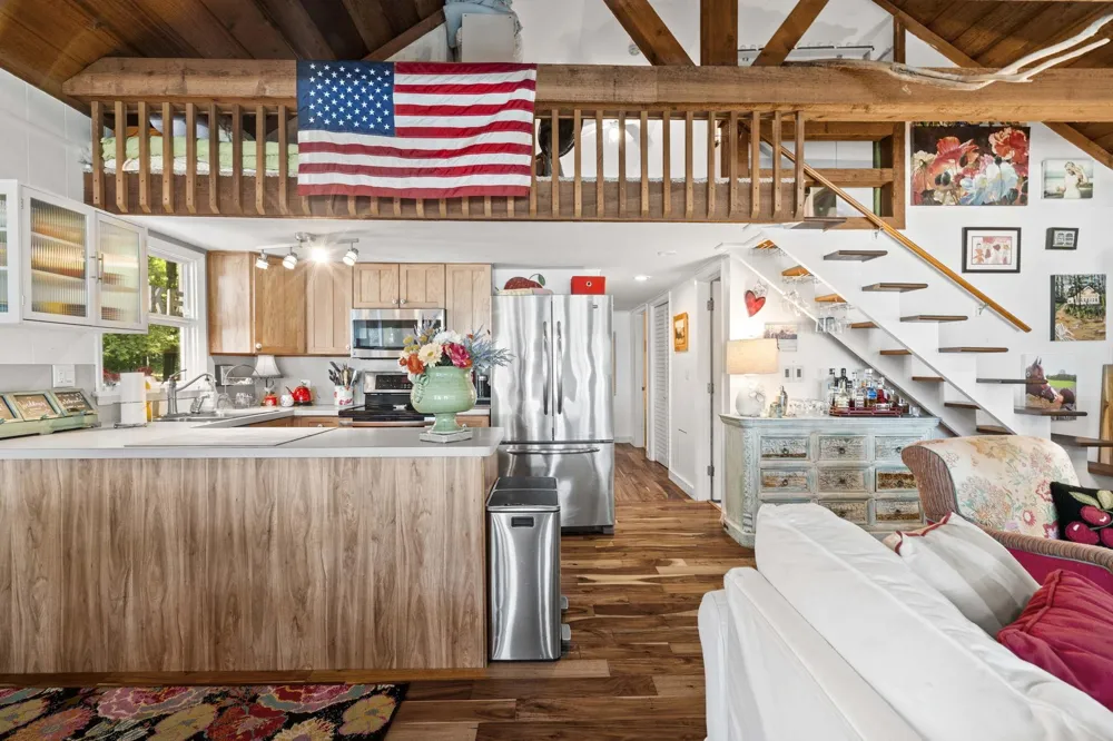 2565 Shore Wood Drive Peninsula Township, MI 49686