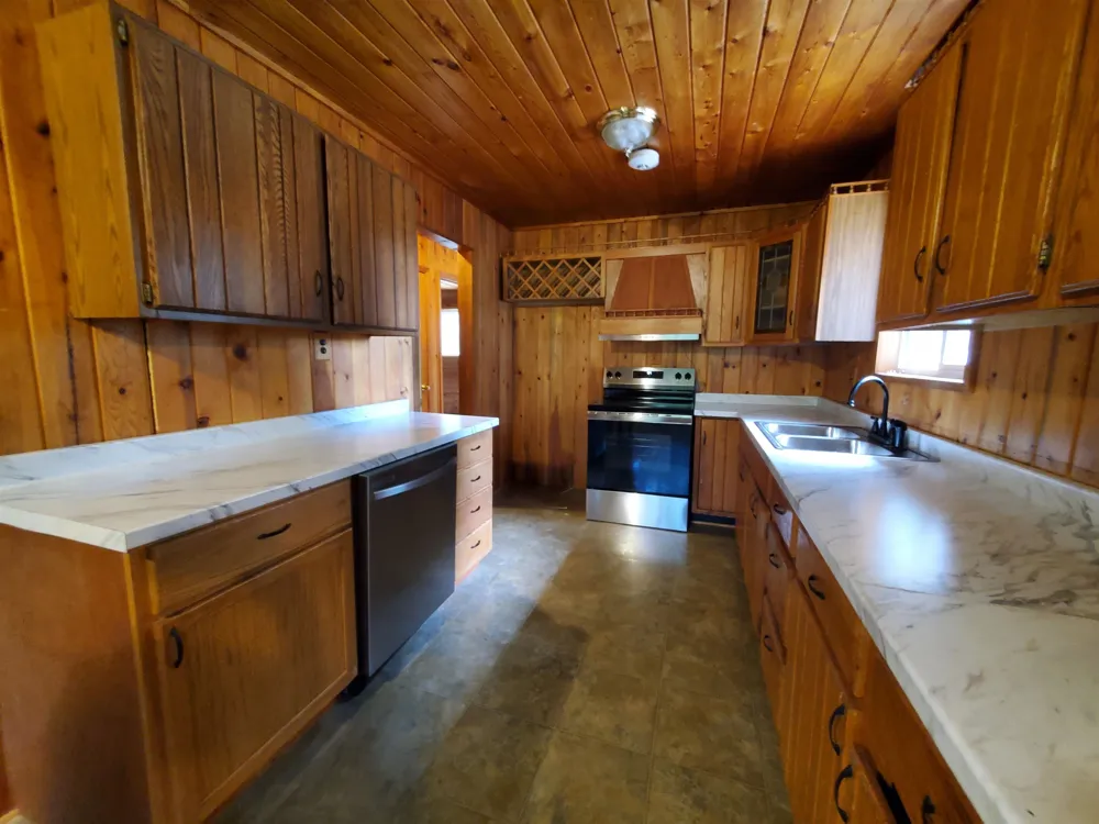 8055 41 ROAD Liberty Township, MI 49663