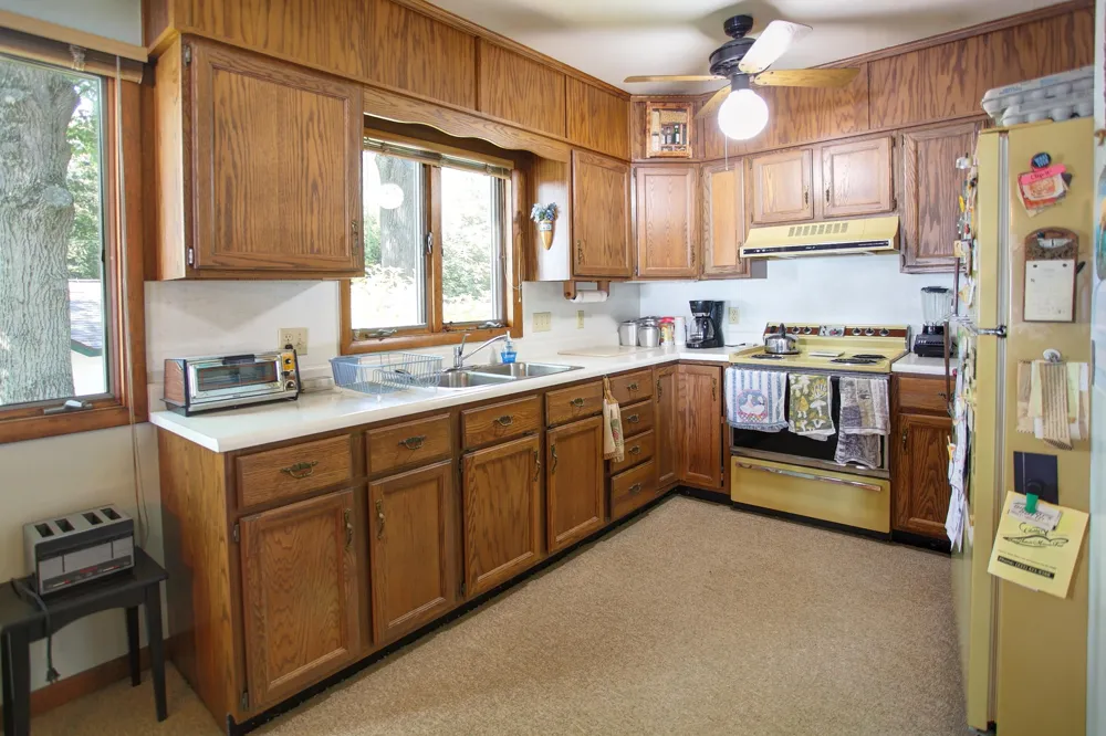 2624 Crescent Shores Drive Long Lake Township, MI 49685