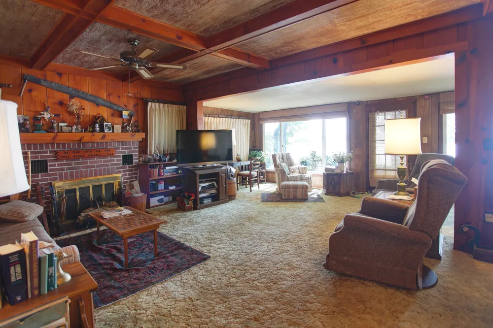 2624 Crescent Shores Drive Long Lake Township, MI 49685