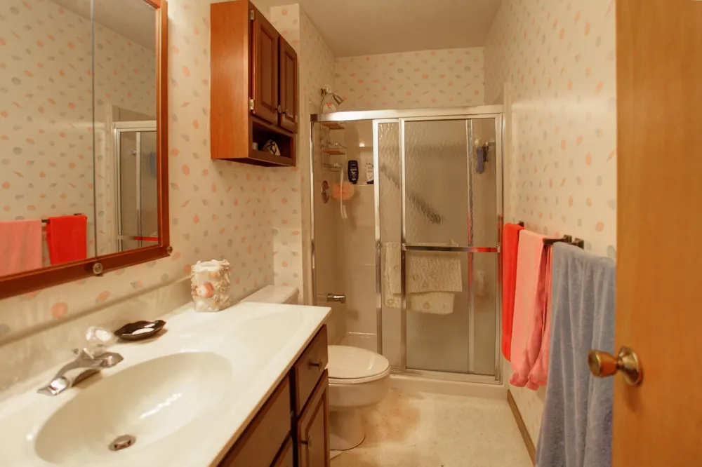 2624 Crescent Shores Drive Long Lake Township, MI 49685