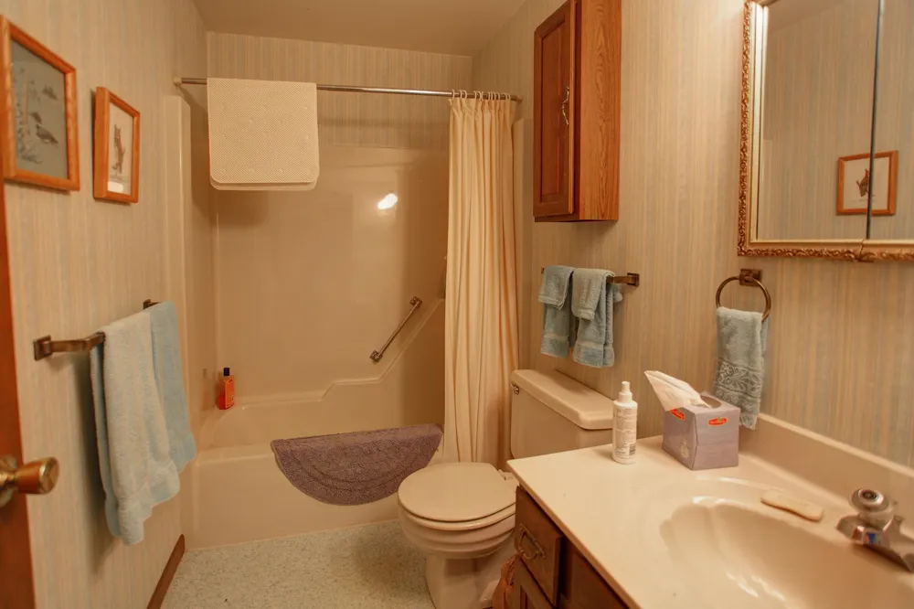2624 Crescent Shores Drive Long Lake Township, MI 49685