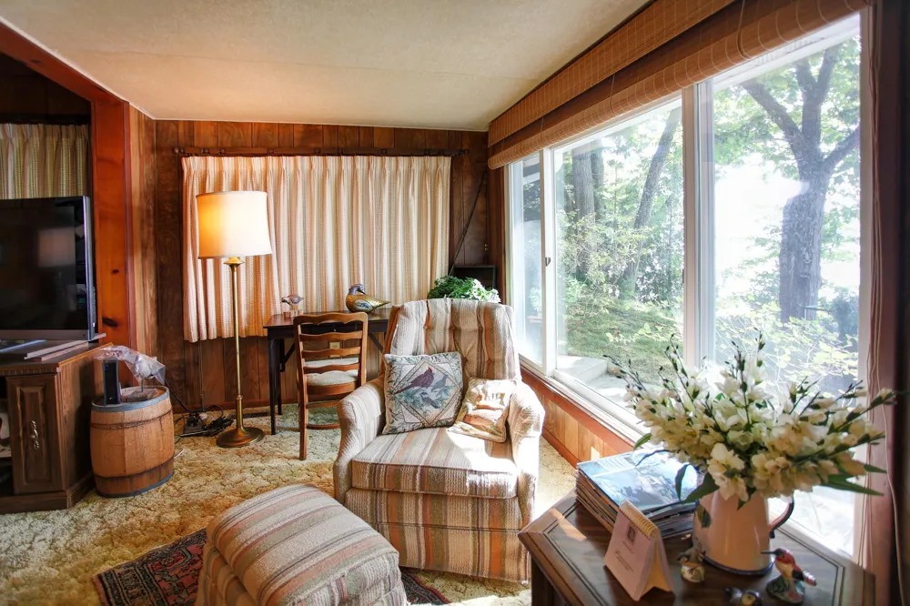 2624 Crescent Shores Drive Long Lake Township, MI 49685
