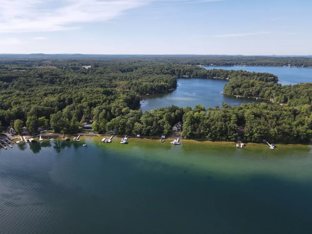 2624 Crescent Shores Drive Long Lake Township, MI 49685