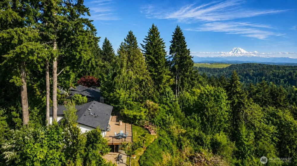 12065 206th Place SE Issaquah, WA 98027