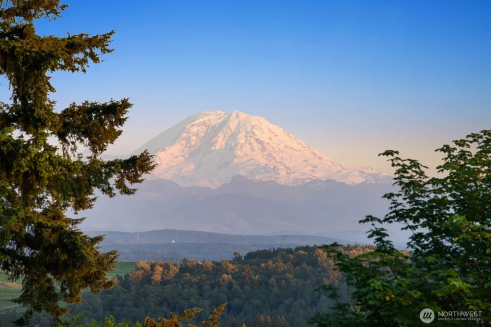 12065 206th Place SE Issaquah, WA 98027