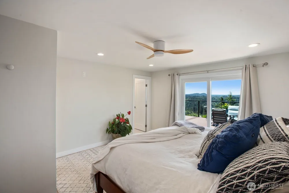 12065 206th Place SE Issaquah, WA 98027