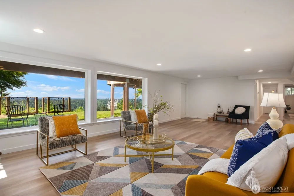 12065 206th Place SE Issaquah, WA 98027