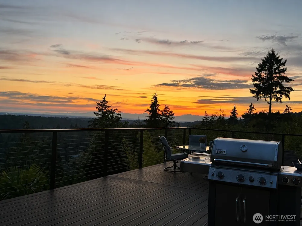 12065 206th Place SE Issaquah, WA 98027