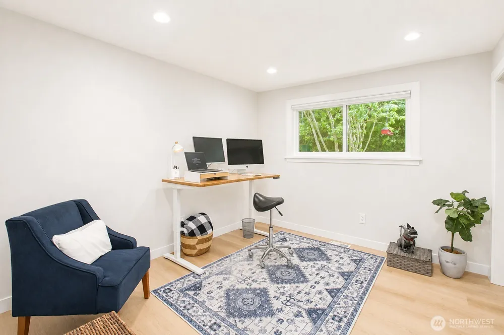 12065 206th Place SE Issaquah, WA 98027