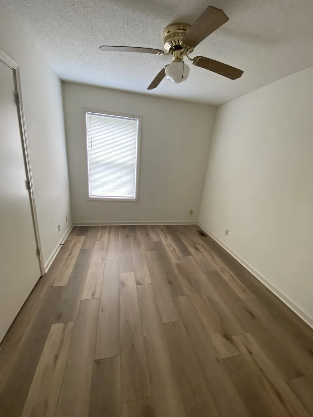 1600 Hannibal Dr Oak Grove, KY 42262