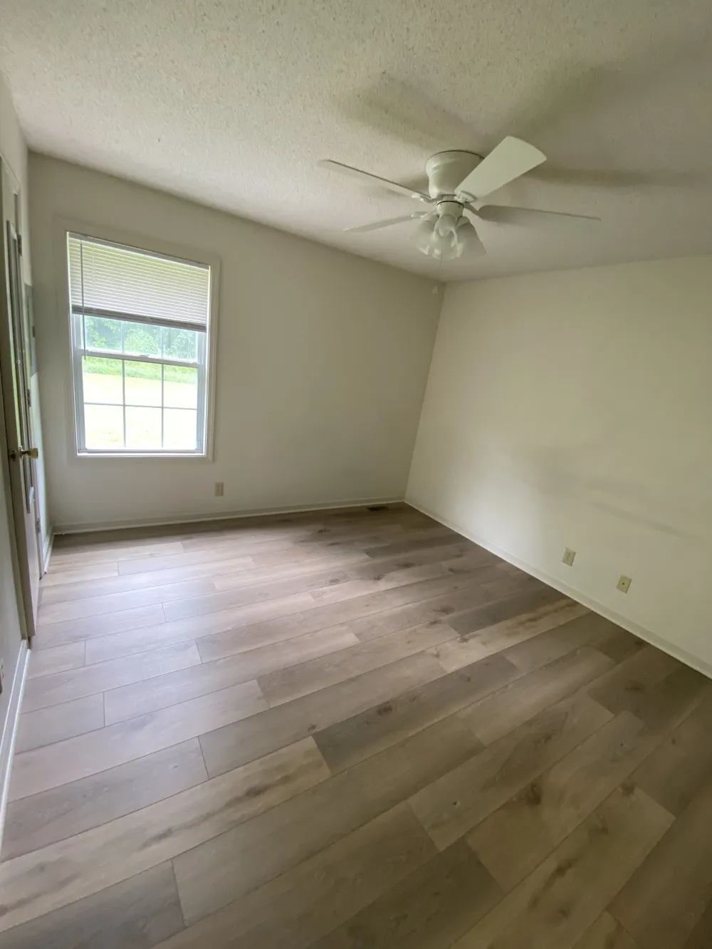 1600 Hannibal Dr Oak Grove, KY 42262