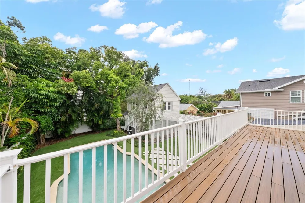 208 S MATANZAS AVENUE Tampa, FL 33609