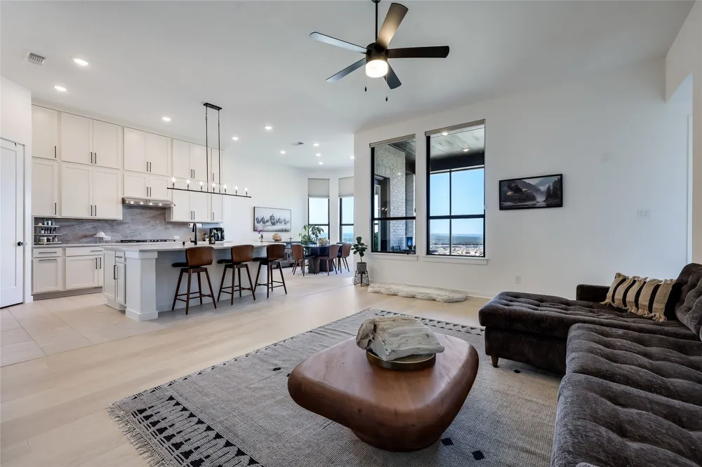 22809 Golden Daisy Lane Lago Vista, TX 78645
