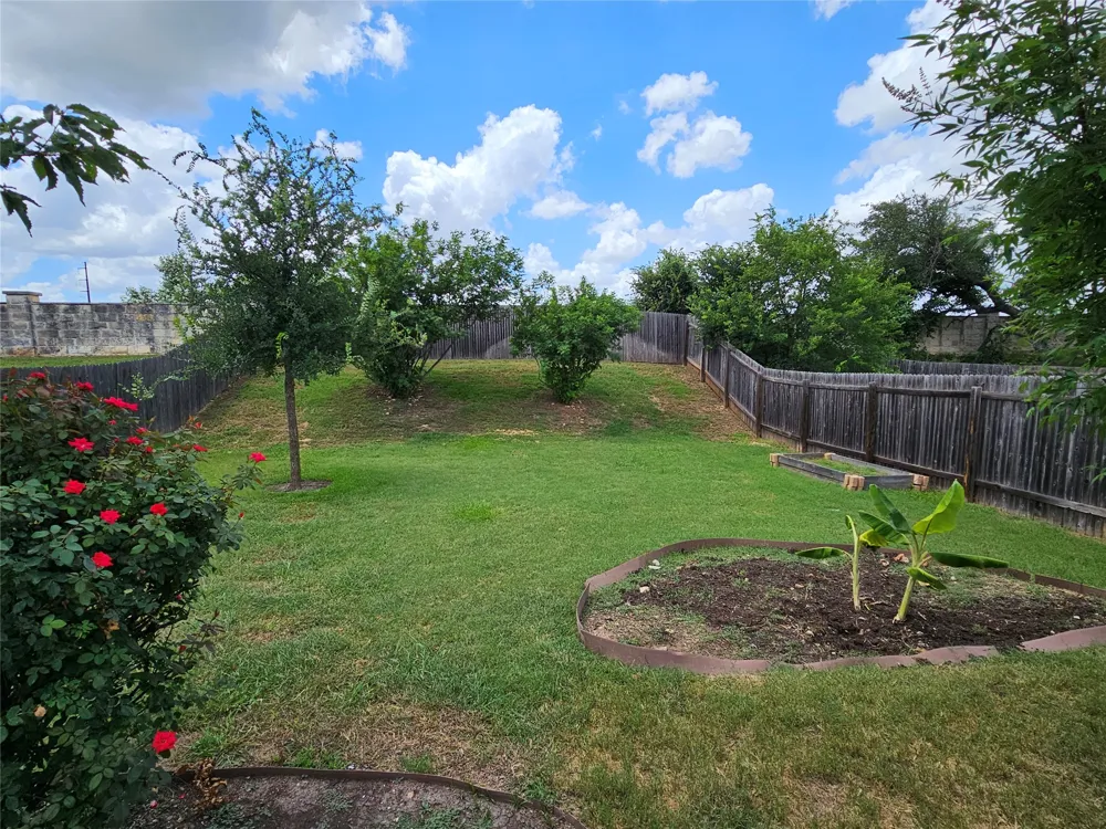 13708 Loleta Way Austin, TX 78717