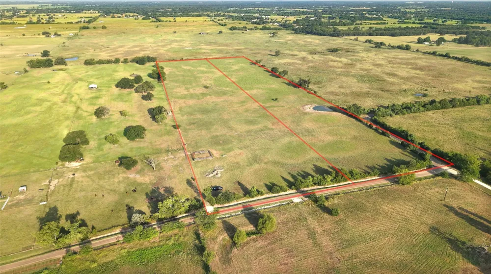 1415 County Road 119 Kaufman, TX 75142