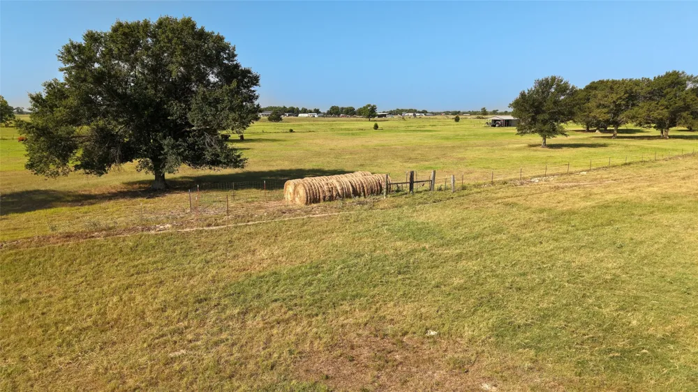 1415 County Road 119 Kaufman, TX 75142