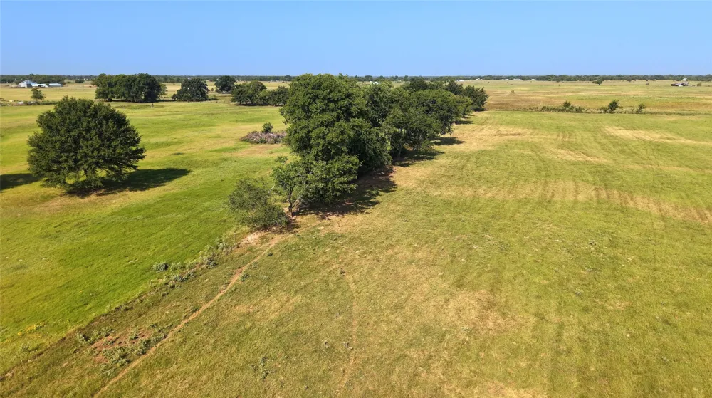1415 County Road 119 Kaufman, TX 75142