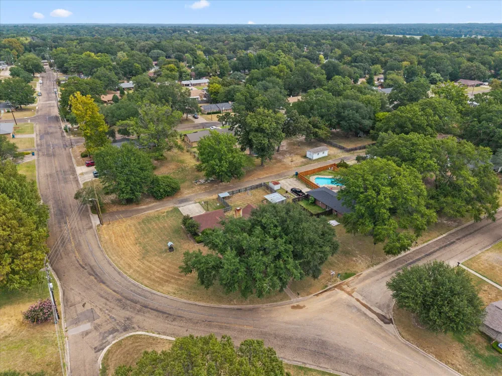 401 Southgate Drive Mt Pleasant, TX 75455