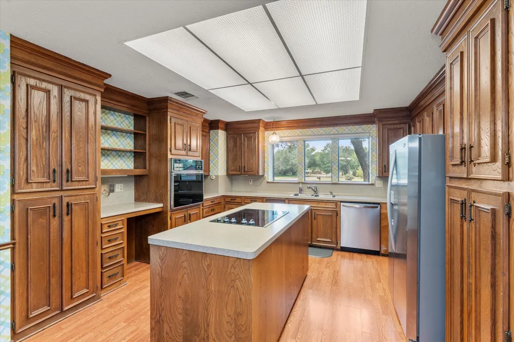 401 Southgate Drive Mt Pleasant, TX 75455