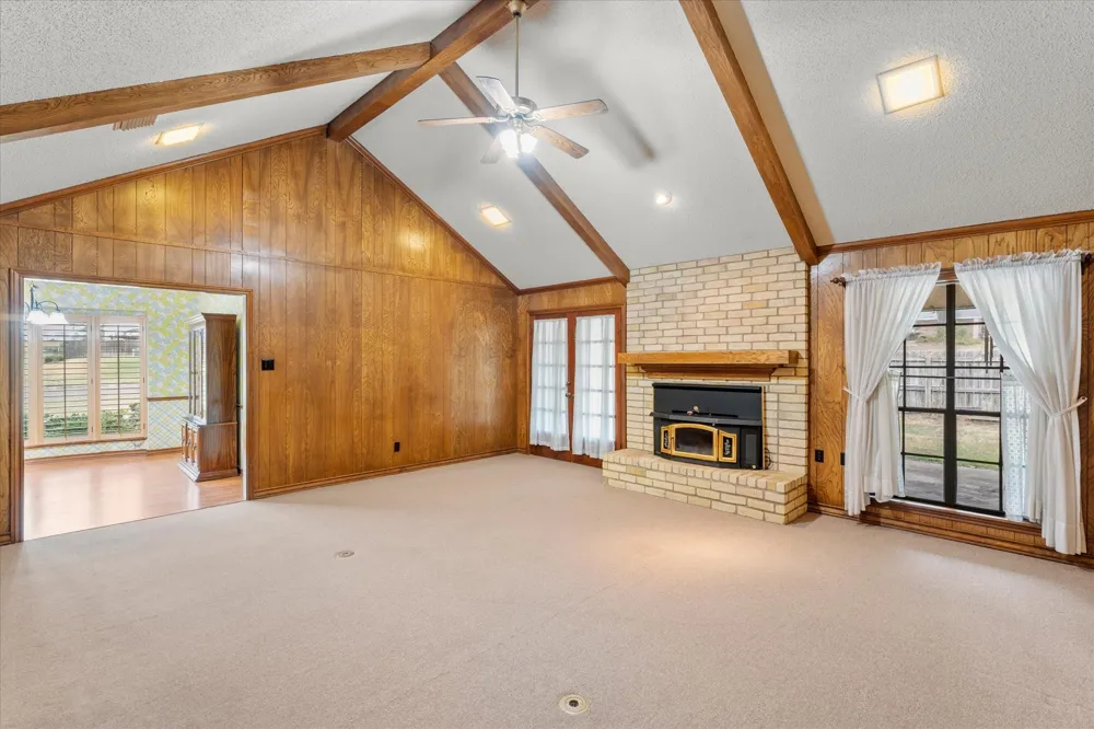 401 Southgate Drive Mt Pleasant, TX 75455