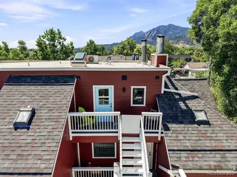 3025 Broadway Street #10