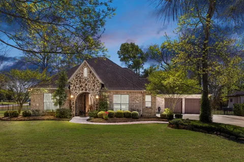 27210 Cass Court