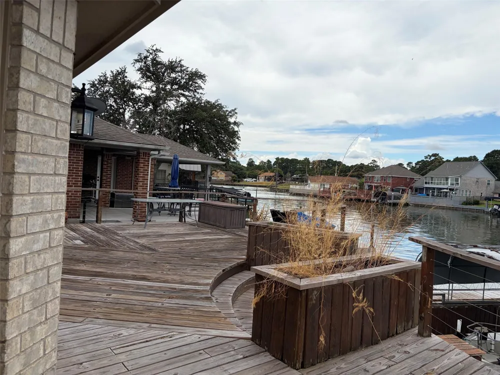 12803 Pelican Island Drive Willis, TX 77318