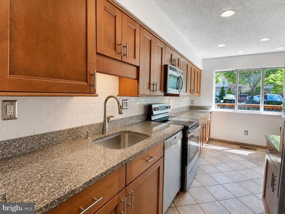 326 BRIGADE COURT Chesterbrook, PA 19087