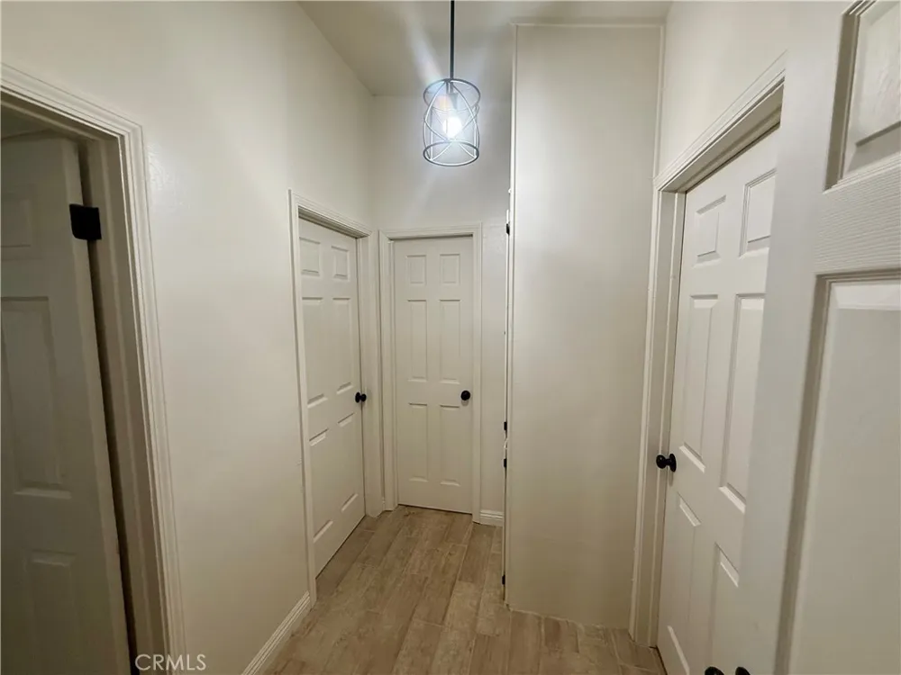 7722 Davmor Stanton, CA 90680