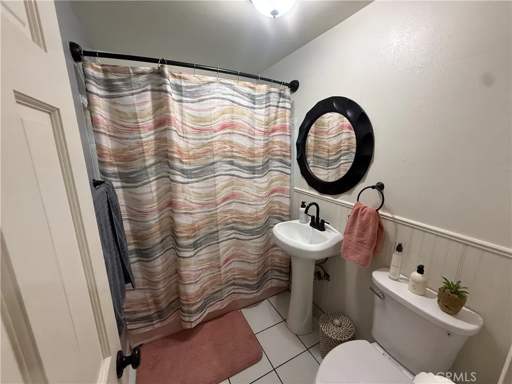 7722 Davmor Stanton, CA 90680