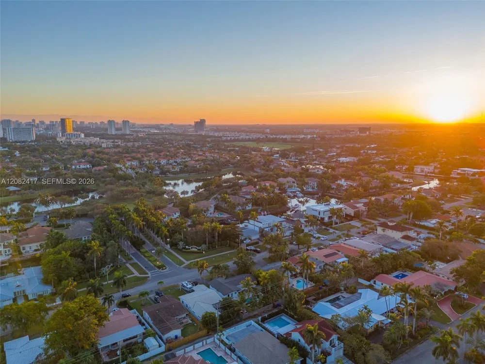 1025 Washington St Hollywood, FL 33019