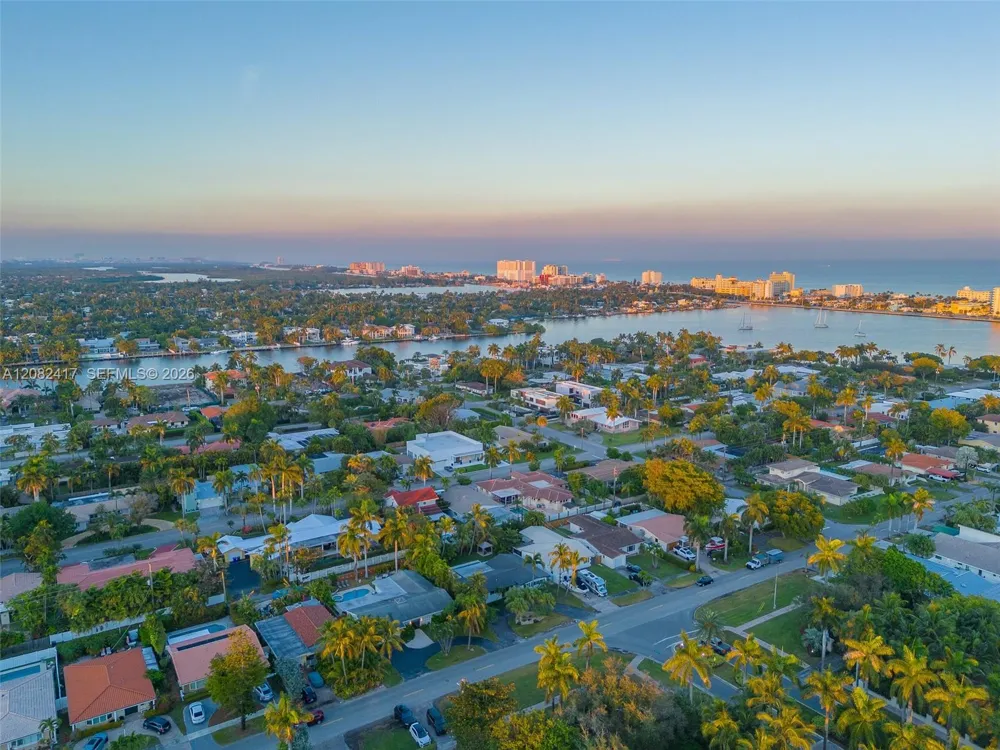 1025 Washington St Hollywood, FL 33019