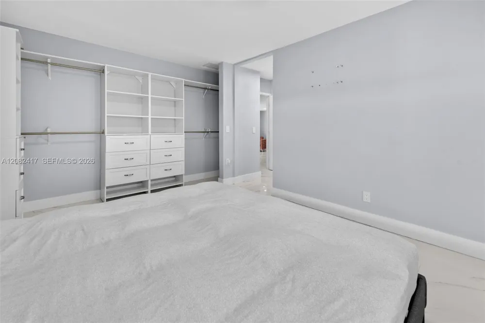 1025 Washington St Hollywood, FL 33019