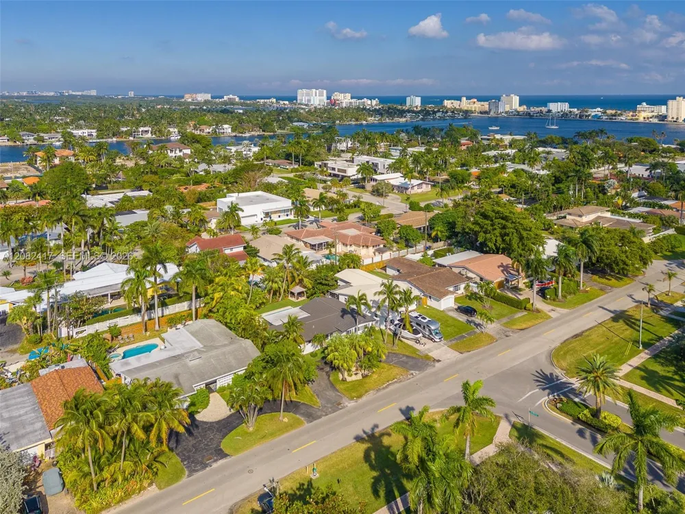 1025 Washington St Hollywood, FL 33019