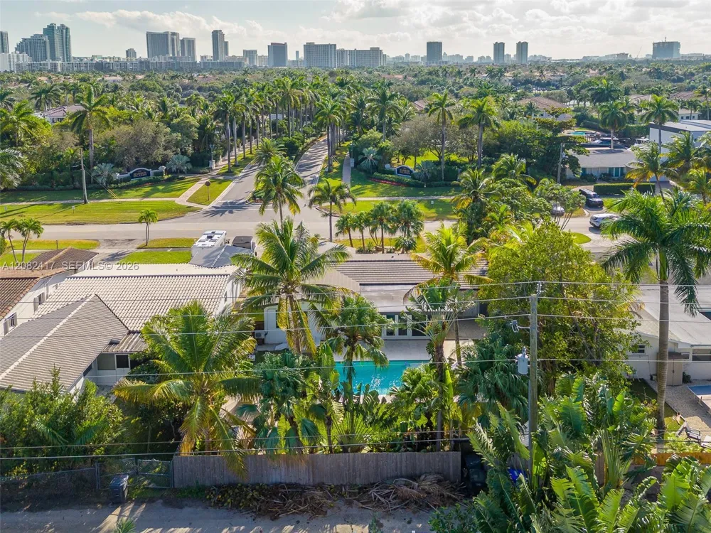 1025 Washington St Hollywood, FL 33019