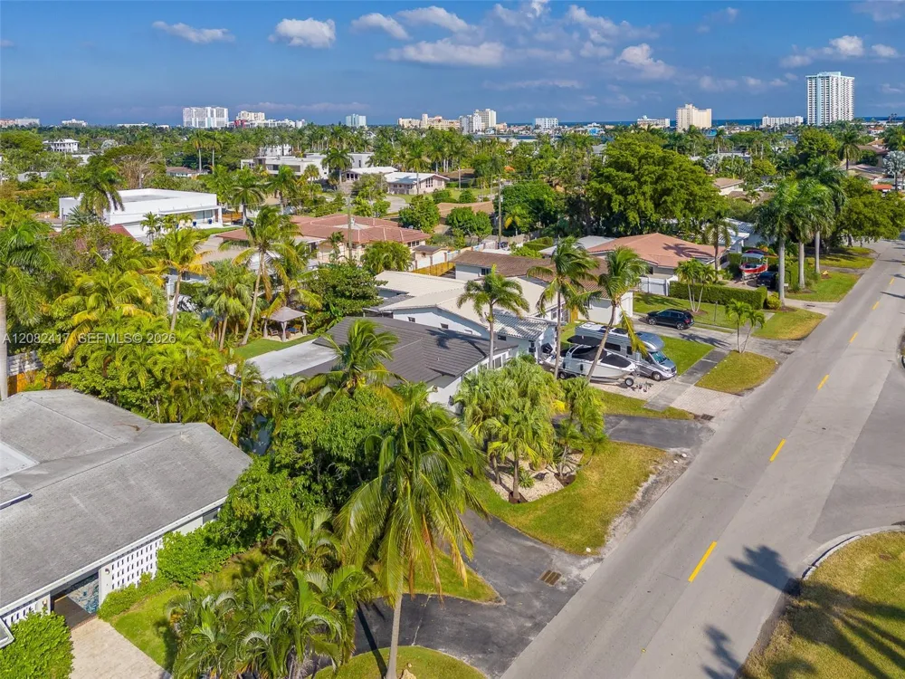 1025 Washington St Hollywood, FL 33019