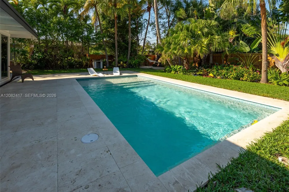 1025 Washington St Hollywood, FL 33019