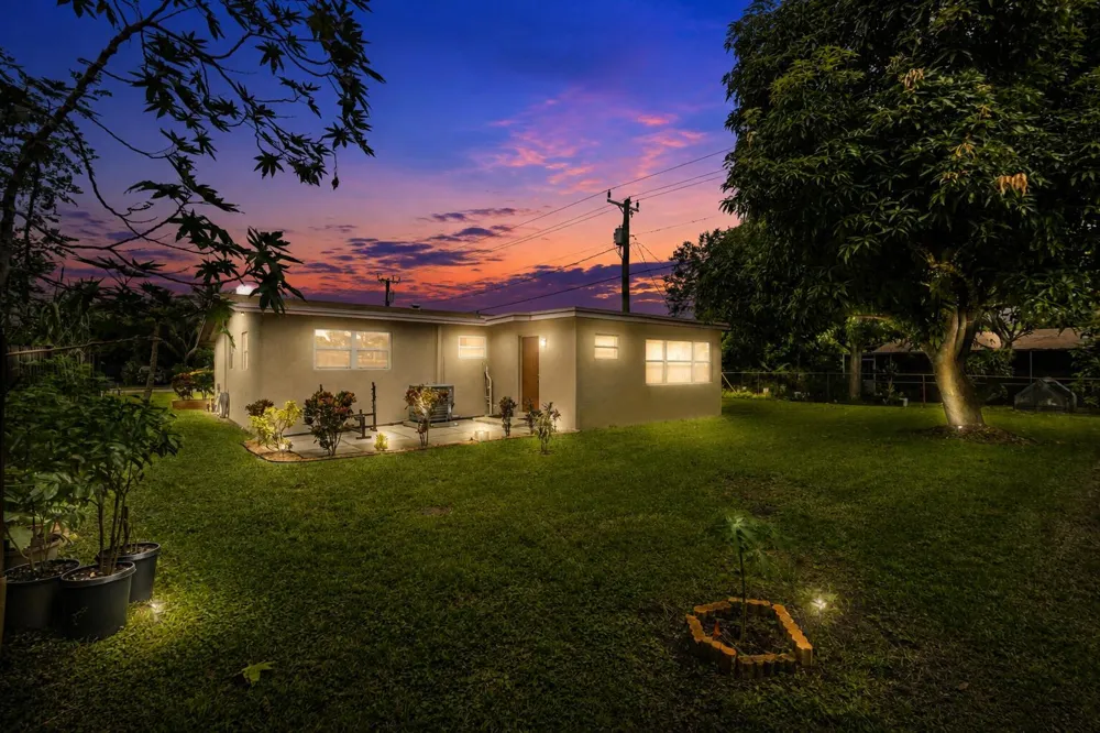 316 NW 44th Avenue Plantation, FL 33317