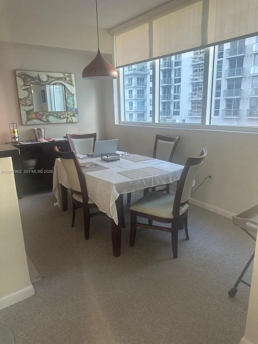 253 NE 2nd St #1402 Miami, FL 33132
