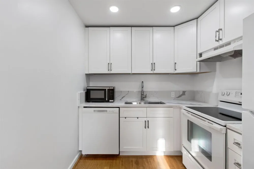 45 DORSET B Boca Raton, FL 33434