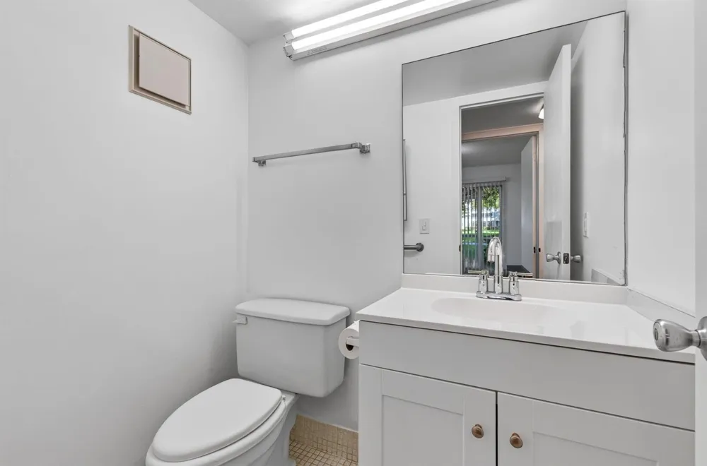45 DORSET B Boca Raton, FL 33434