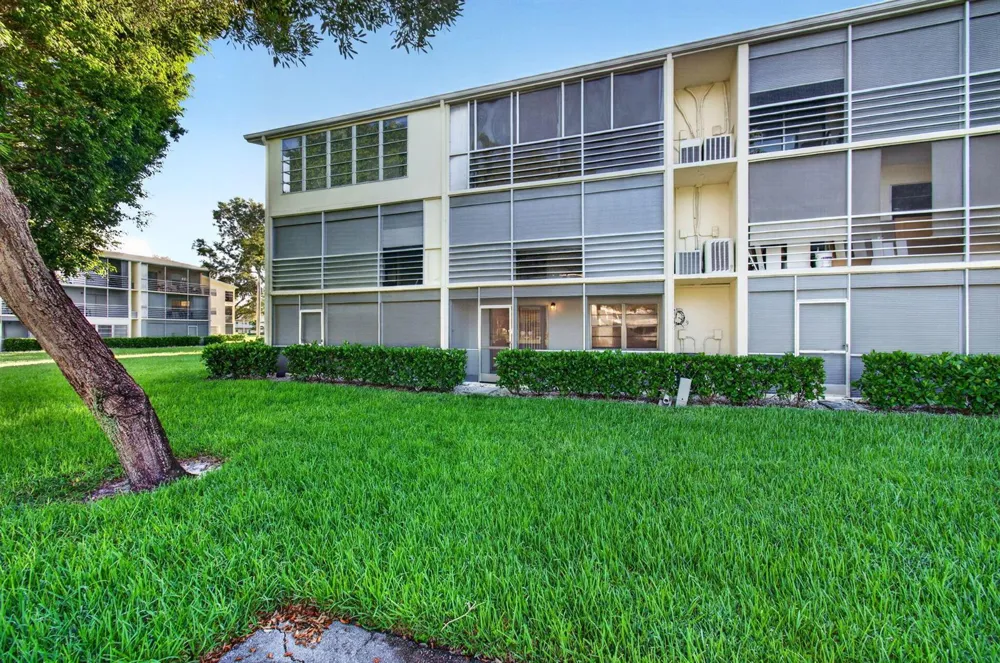 45 DORSET B Boca Raton, FL 33434