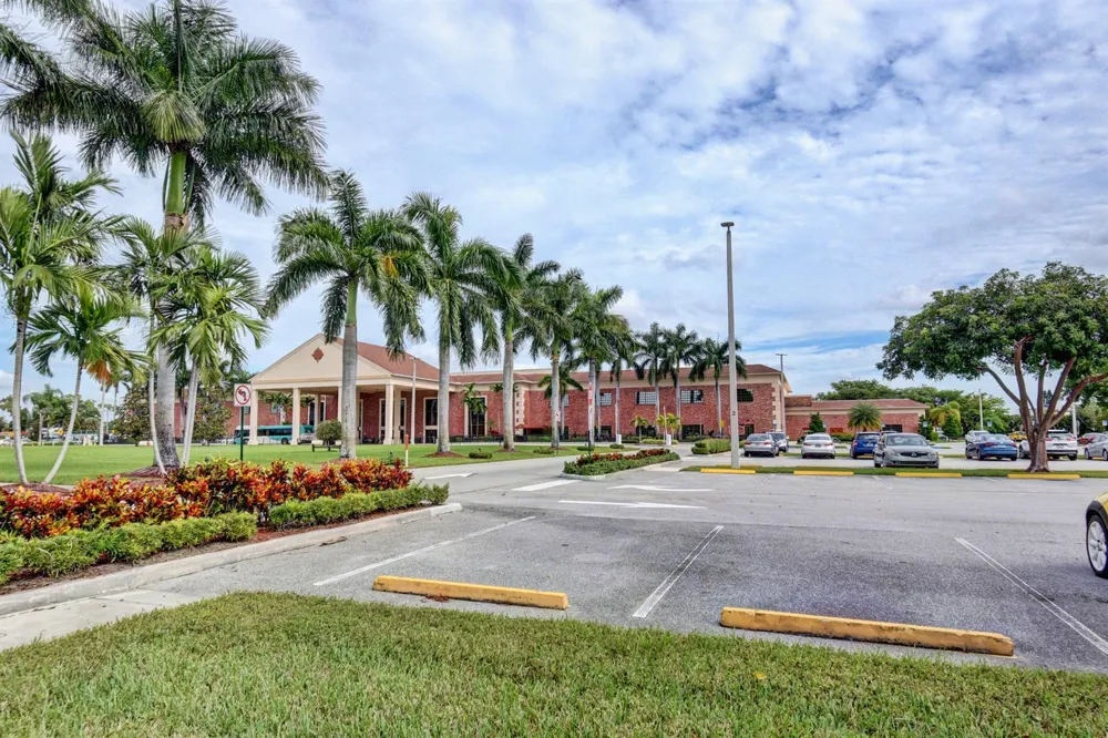 45 DORSET B Boca Raton, FL 33434