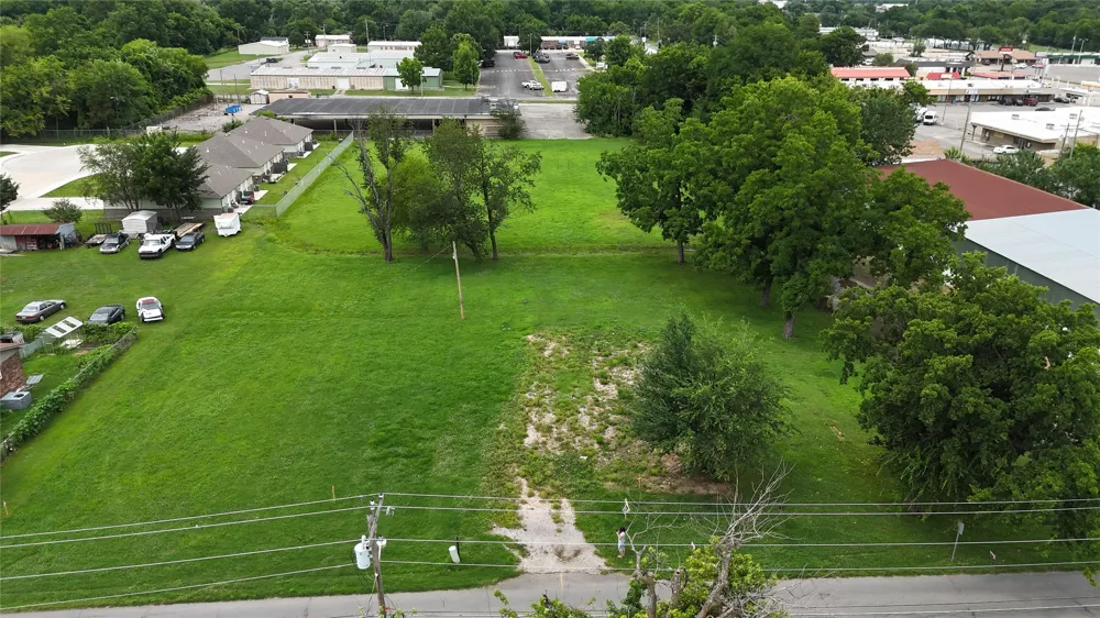206 W 4th Street Tahlequah, OK 74464