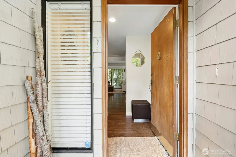 3927 108th Avenue NE #A102 Bellevue, WA 98004